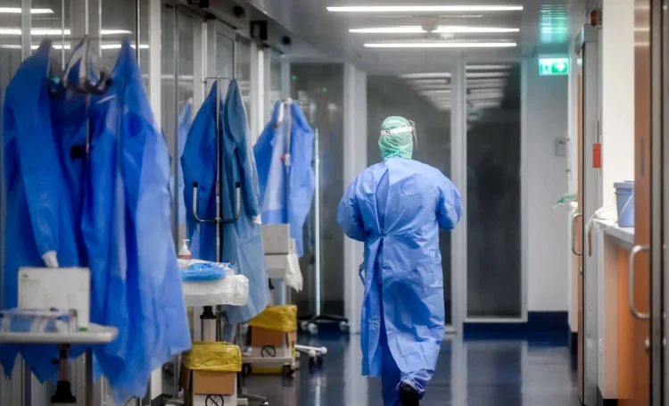 medecin dans un hopital