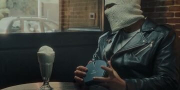 انكشف اللغز! من هو "تووليت"؟ مفاجأة صادمة تكشف هوية المطرب الملثم