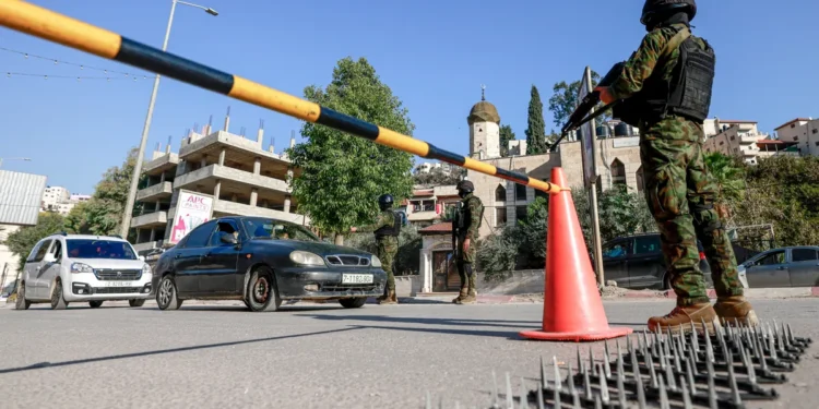 الأمن الفلسطيني يواجه الفتنة والفوضى.. ماذا يحدث في جنين؟