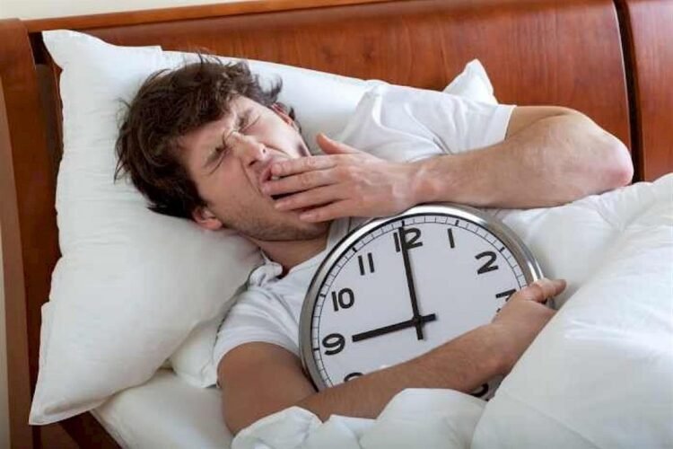 النوم الزائد.. خطر يهدد دماغك!