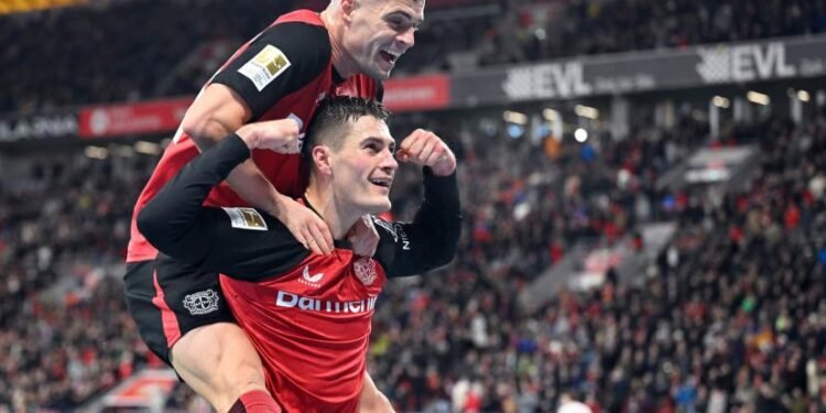 باير ليفركوزن يقلص الفارق مع البايرن بعد الفوز على فرايبورغ