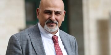 جمال سليمان يفاجئ الجميع بإعلانه الترشح لرئاسة سوريا!