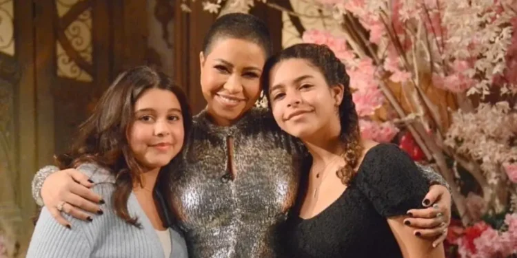 فخ رقمي يهدد حياة ابنة شيرين.. تفاصيل صادمة عن قضية الابتزاز