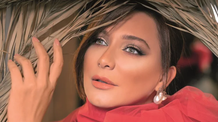 سلاف فواخرجي: الفن رسالة وتغيير، والقُبلة ليست جريمة!