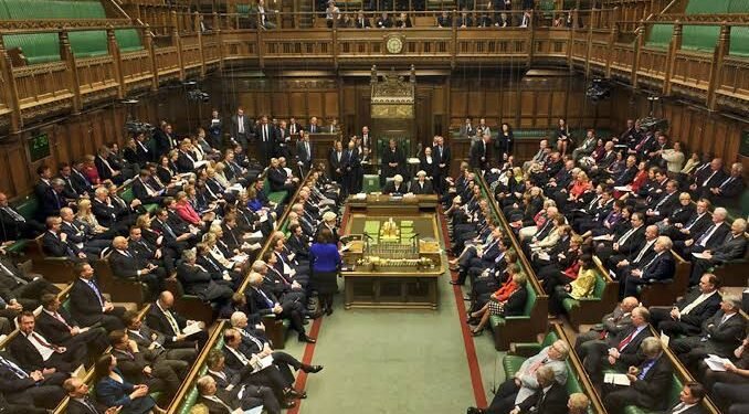 «واشنطن بوست»: تصويت البرلمان البريطاني لصالح «الموت الرحيم» يثير جدلاً حقوقياً