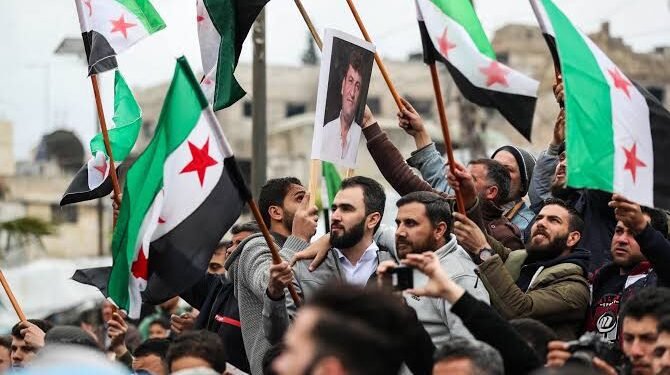 سوريا.. وسيناريو السقوط من الداخل