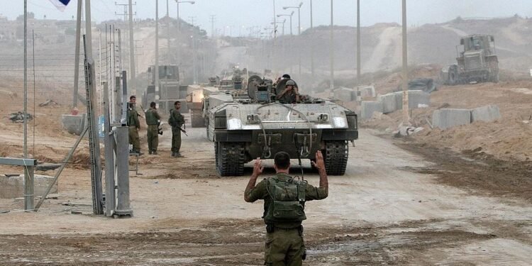 إسرائيل وحديث «الفرصة» من غزة إلى سوريا