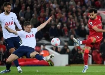 100 115801 liverpool tottenham premier league 2024 channels 700x400