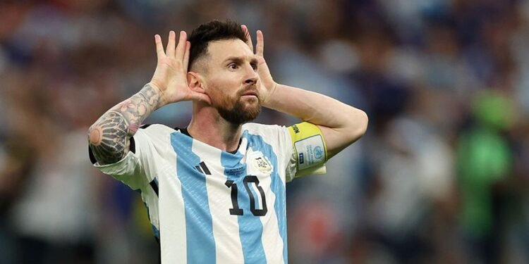 هل يعود ميسي إلى برشلونة؟