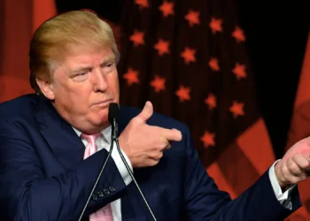 2017 04 GQ TrumpGun 3x2