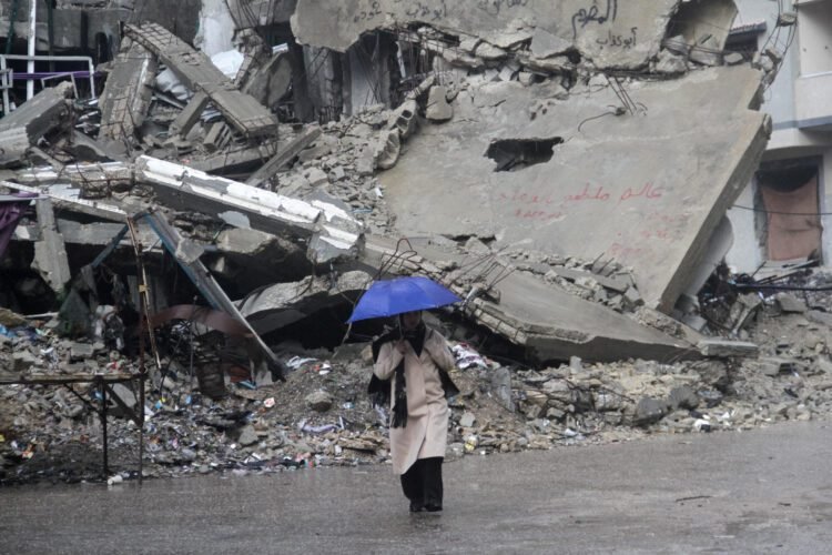 2025 01 02T114931Z 1166718684 RC280CA2PGBH RTRMADP 3 ISRAEL PALESTINIANS GAZA RAIN