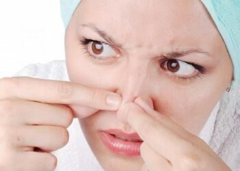 وداعًا لـ الرؤوس السوداء: وصفات طبيعية سحرية لبشرة نقية ونضرة