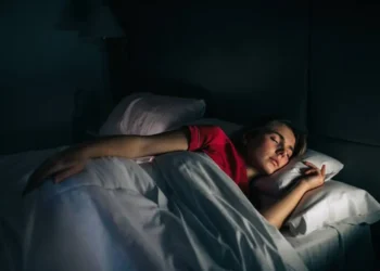 خسارة الوزن أثناء النوم.. 9 عادات ليلية تغير حياتك
