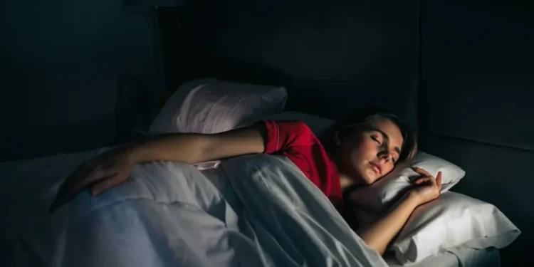 خسارة الوزن أثناء النوم.. 9 عادات ليلية تغير حياتك