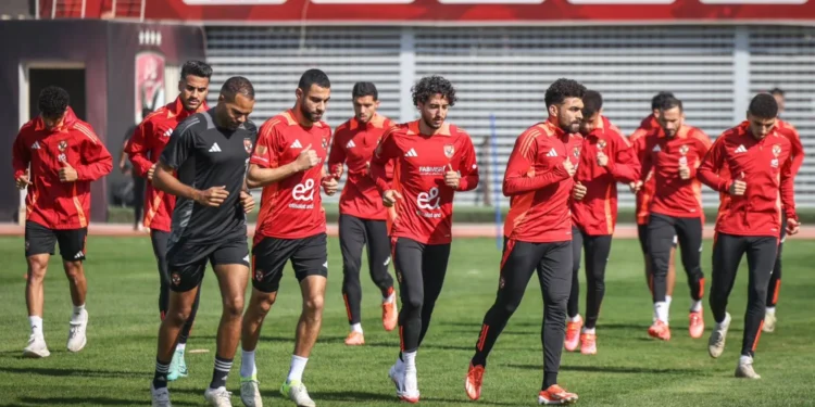 القنوات الناقلة لمباراة الأهلي واستاد أبيدجان.. التشكيل المتوقع للأحمر