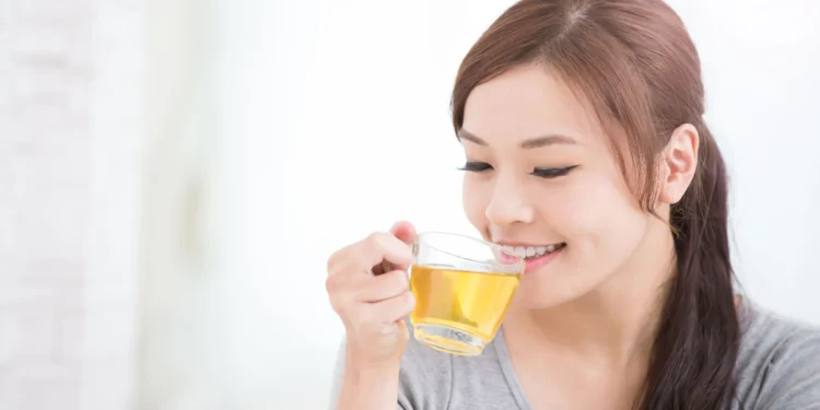 سر إنقاص الوزن السريع.. مكون واحد يضاعف قوة الشاي الأخضر!