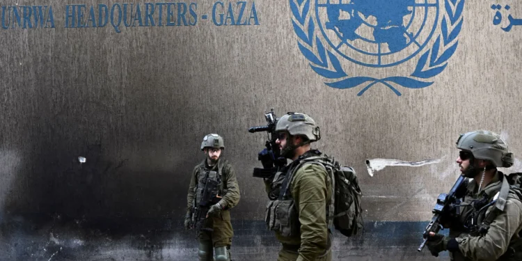 إسرائيل تدق المسمسار الأخير في نعش «الأونروا»