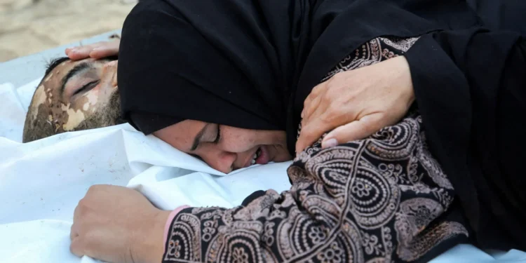 العدوان المستمر على غزة.. إجراءات قهرية تهدد الوجود الفلسطيني