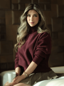 ميرنا جميل تلهم متابعيها بإطلالة كاجوال: