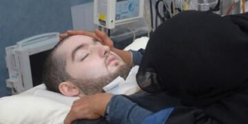 صورة مؤثرة لـ "الأمير النائم" في بداية العام الجديد