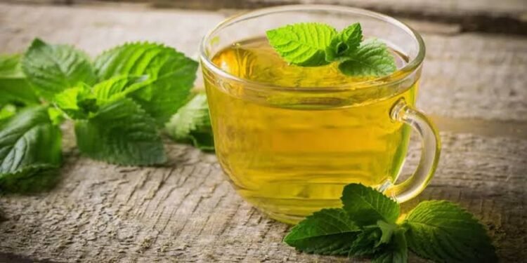 يخلصك من نزلات البرد.. مشروب سحري سهل التحضير في المنزل