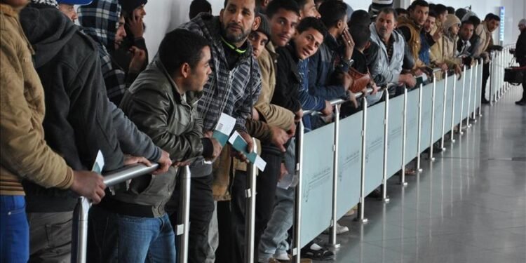 كيف يمكن لتونس أن تستفيد من عمالتها في الخارج ؟