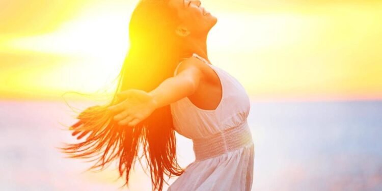 أشعة الشمس تسرق جمال الشعر! إليكِ على الحل