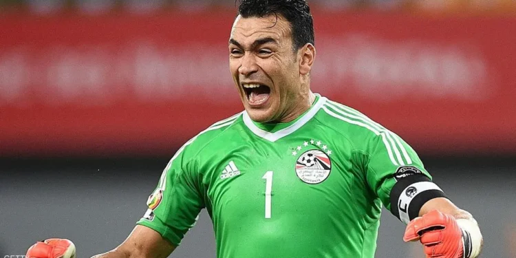 أدلى بتصريحات مثيرة عن لاعب في النادي.. الزمالك يتجه لمقاضاة عصام الحضري