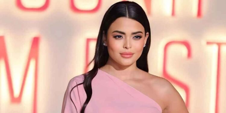 أسماء جلال تُشعل السوشيال ميديا بهذه الصور!