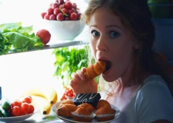 لا تتناول هذه الأطعمة قبل النوم.. تجنبها وشاهد ماذا سيحدث؟
