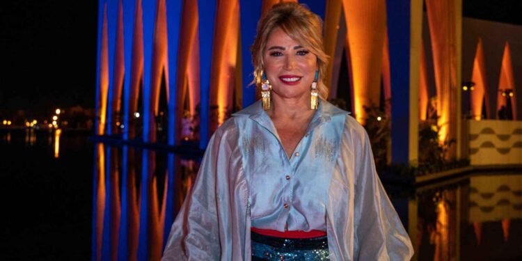 إيناس الدغيدي: "أتحدث مع الله مباشرةً" وتصريحات صادمة عن الدعارة والمساكنة!