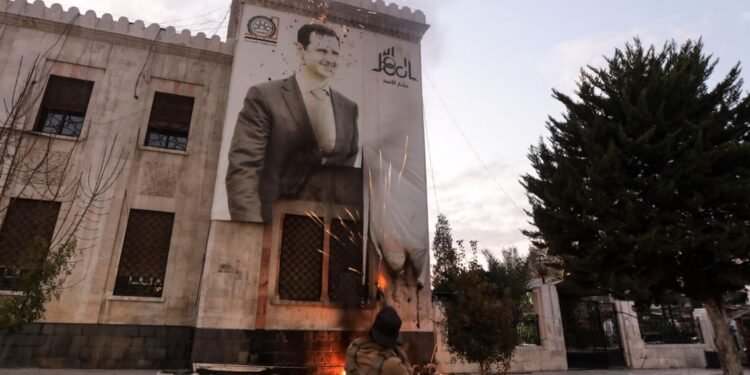 ما بعد الأسد: سقوط نظام أم إعادة تشكيل المشهد السياسي؟