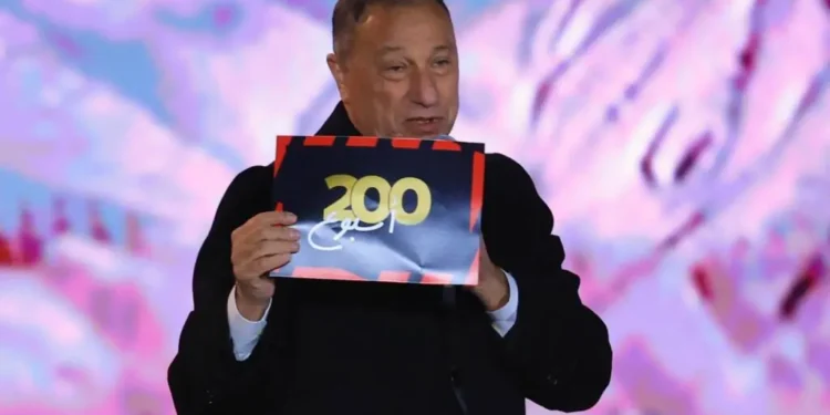 إعلامي شهير يكشف تطورات الحالة الصحية لـ محمود الخطيب