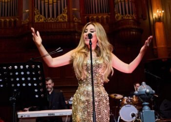 وسط تفاعل جماهيري كبير..نجوى كرم تخطف الأضواء في حفلها الغنائي بأمستردام