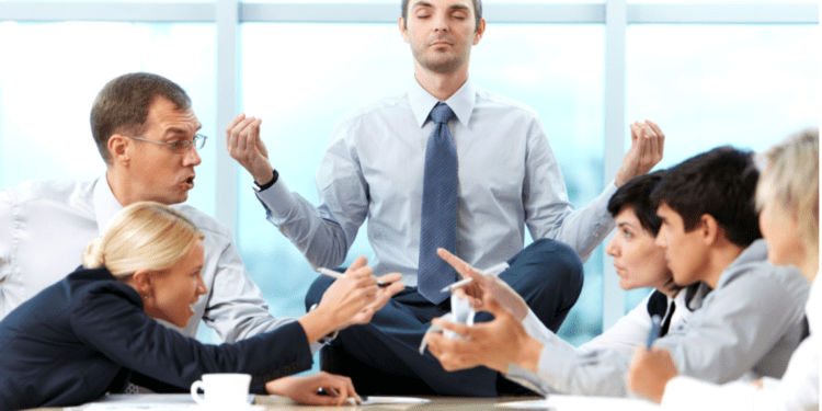 فن التعامل مع الآخرين.. كيف تتواصل بفعالية وتنجح في حياتك؟