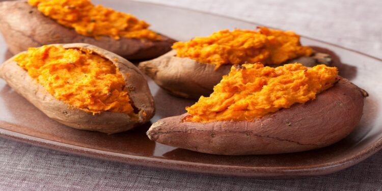 خمسة أسباب مذهلة لتناول البطاطا الحلوة يوميًا!