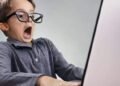 كيف تحمي الأطفال من مخاطر الإنترنت باستخدام الرقابة الأبوية؟