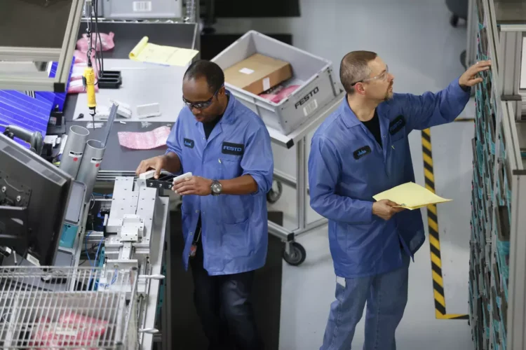 big Employes americains K