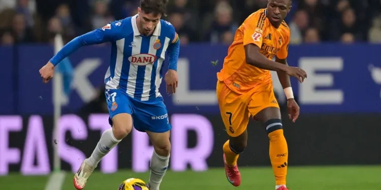 هدية ريال مدريد لبرشلونة.. موقف “الملكي” بعد الهزيمة أمام إسبانيول