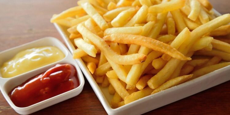 منها البطاطس المقلية.. 3 أطعمة تزيد خطر إصابتك بالسرطان