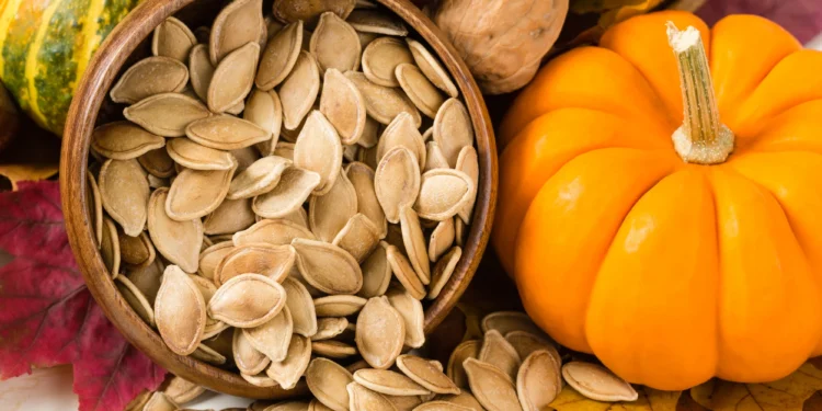 اللب الأبيض: كنز غذائي أم خطر خفي؟ تعرف على فوائده وأضرار الإفراط فيه