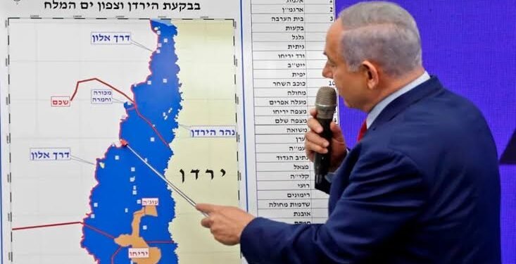 دعوة للانتباه.. مسار ضم وتهجير الضفة الغربية بدأ