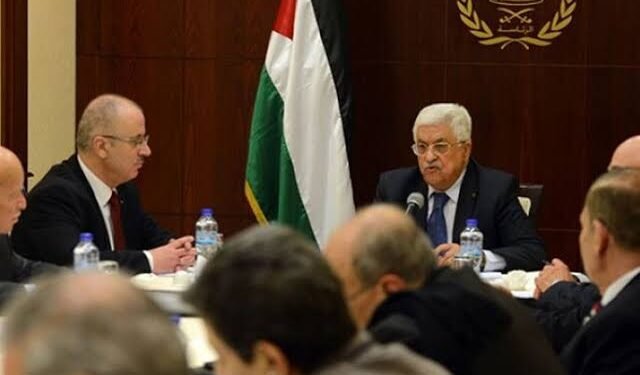 الشرعية الفلسطينية تمثلها منظمة التحرير