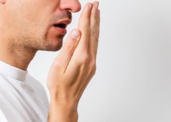 رائحة الفم الكريهة.. خطوات للقضاء عليها نهائيًا!