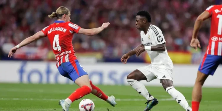 ريال مدريد يتعادل مع أتلتيكو مدريد.. ترتيب الفريقين في الدوري الإسباني