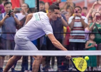 رونالدو يلعب البادل 780x470 1