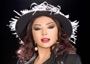 حكاية خطوبة نبيلة عبيد.. عقد ألماس يثير الجدل! (فيديو)