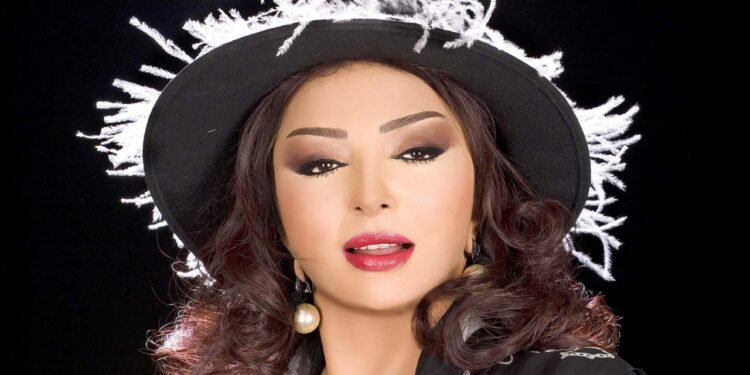 حكاية خطوبة نبيلة عبيد.. عقد ألماس يثير الجدل! (فيديو)