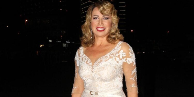 إيناس الدغيدي تثير الجدل بدواء قيمته 2 مليون جنيه