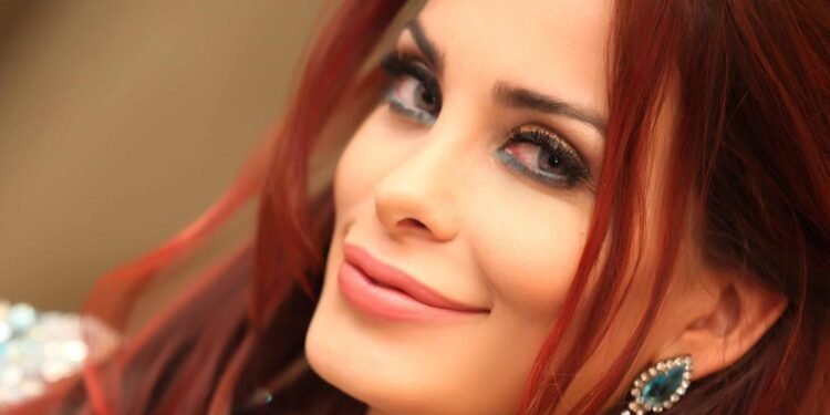 دومينيك حوراني تعلن إسلامها بعد سنوات من الصمت